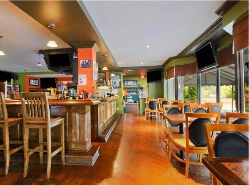 Ramada Coral Inn Niagara Falls 2*,  Canada