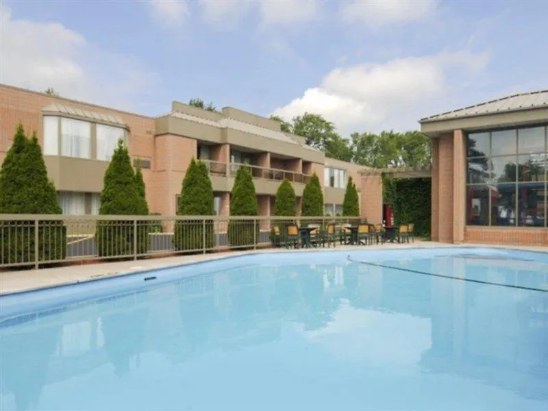 Ramada Coral Inn Niagara Falls Hotel